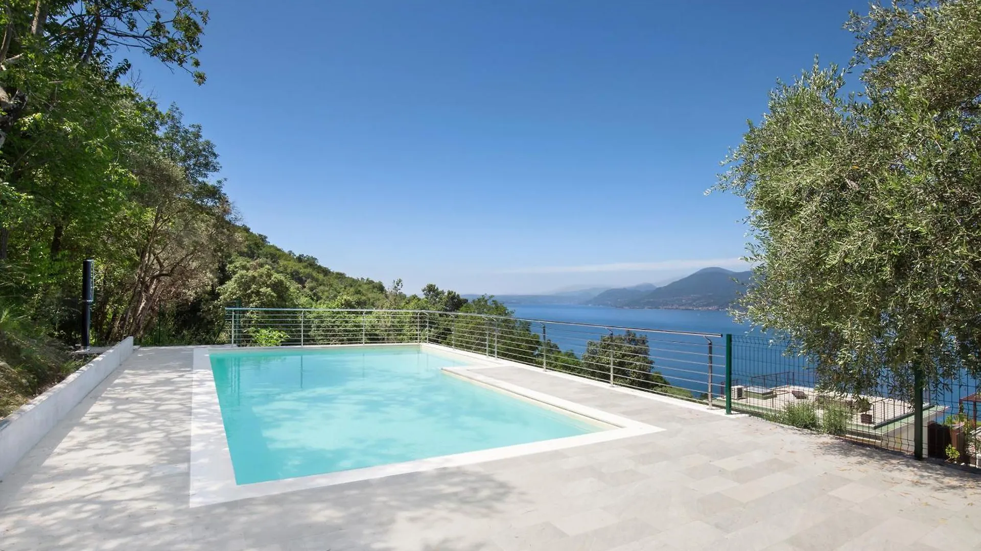 Paradise Apartment With Pool Torri Del Benaco 0*,