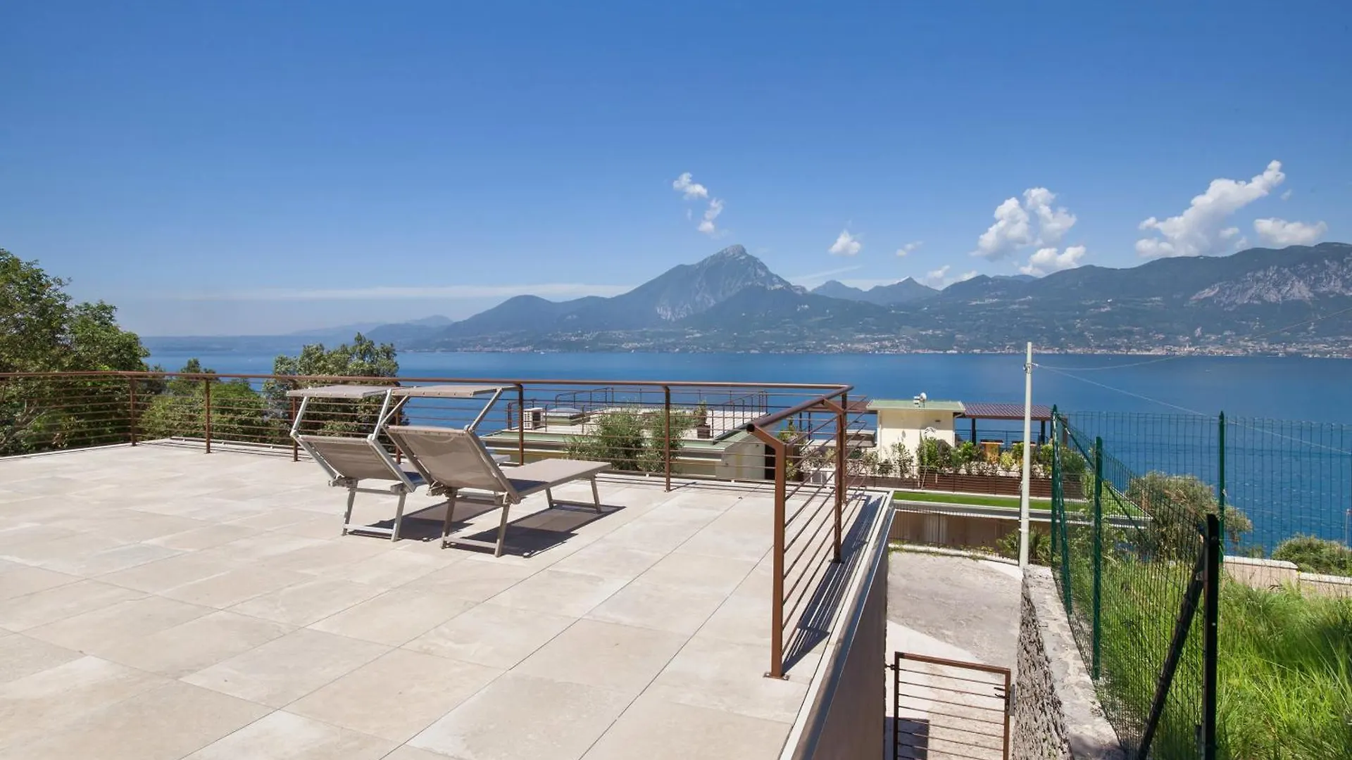 Paradise Apartment With Pool Torri Del Benaco Italy